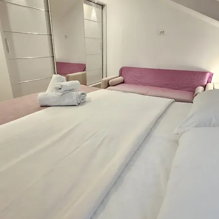 Apartamento Penthouse Dijana *