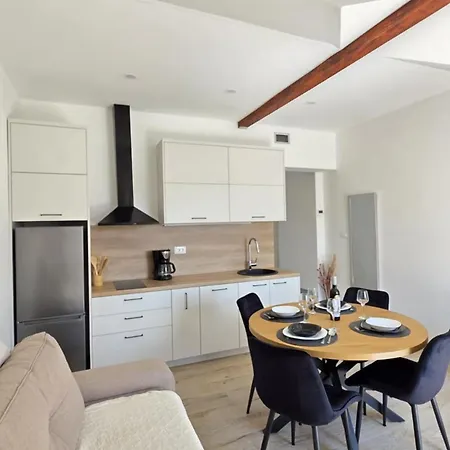 Penthouse Dijana Apartman *