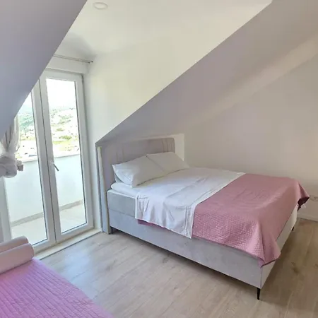 Penthouse Dijana 公寓 *
