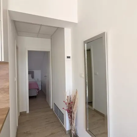 Penthouse Dijana 公寓 *